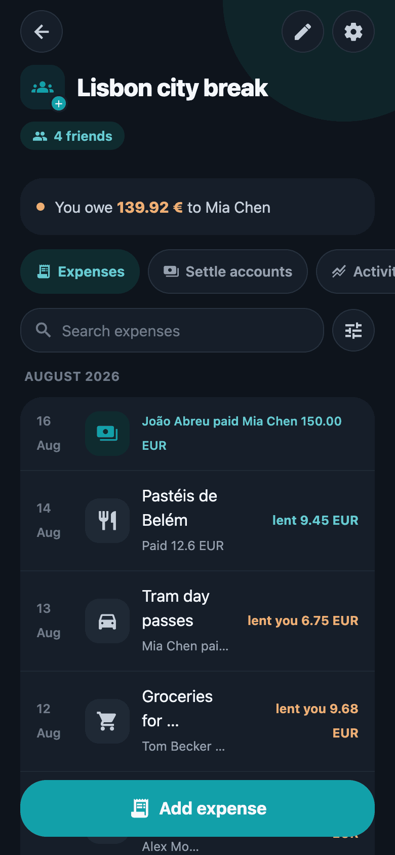 La pantalla de un grupo, con su lista de gastos y los totales por persona